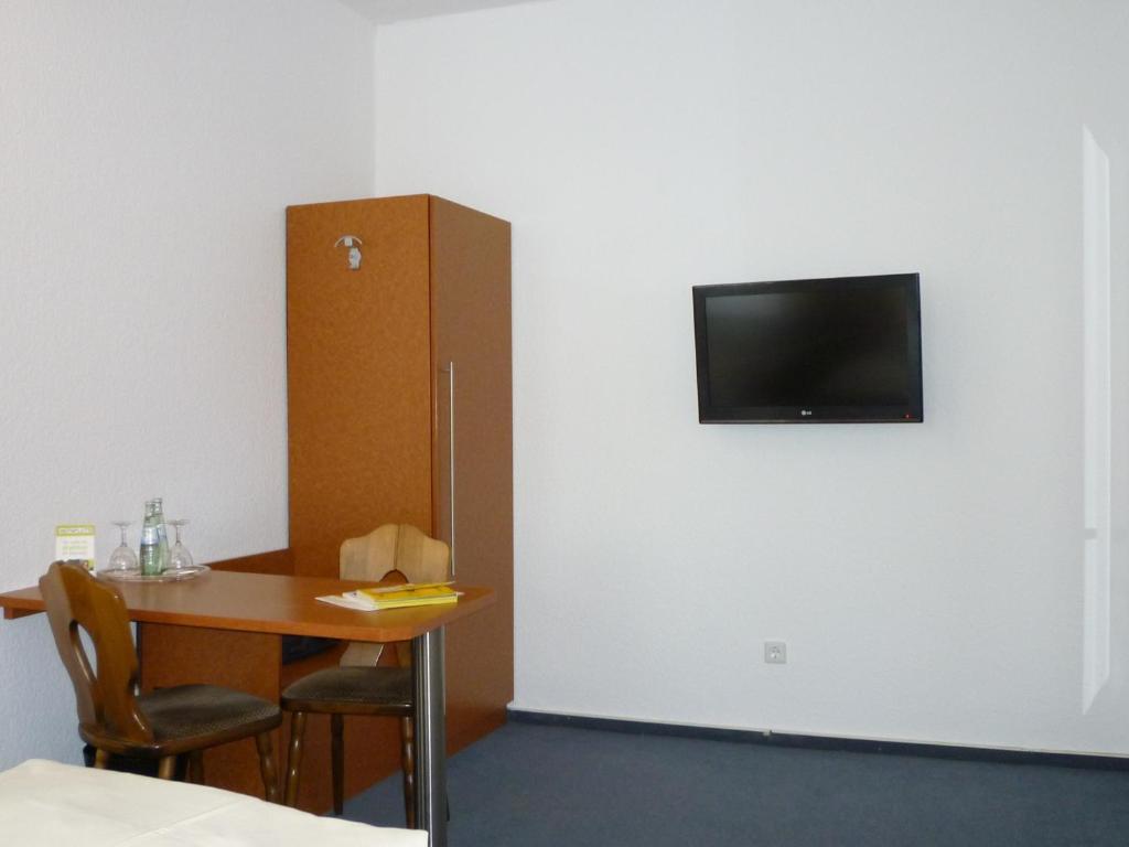 Hotel-Gaststatte Mutter Buermann Hemmingen  Room photo